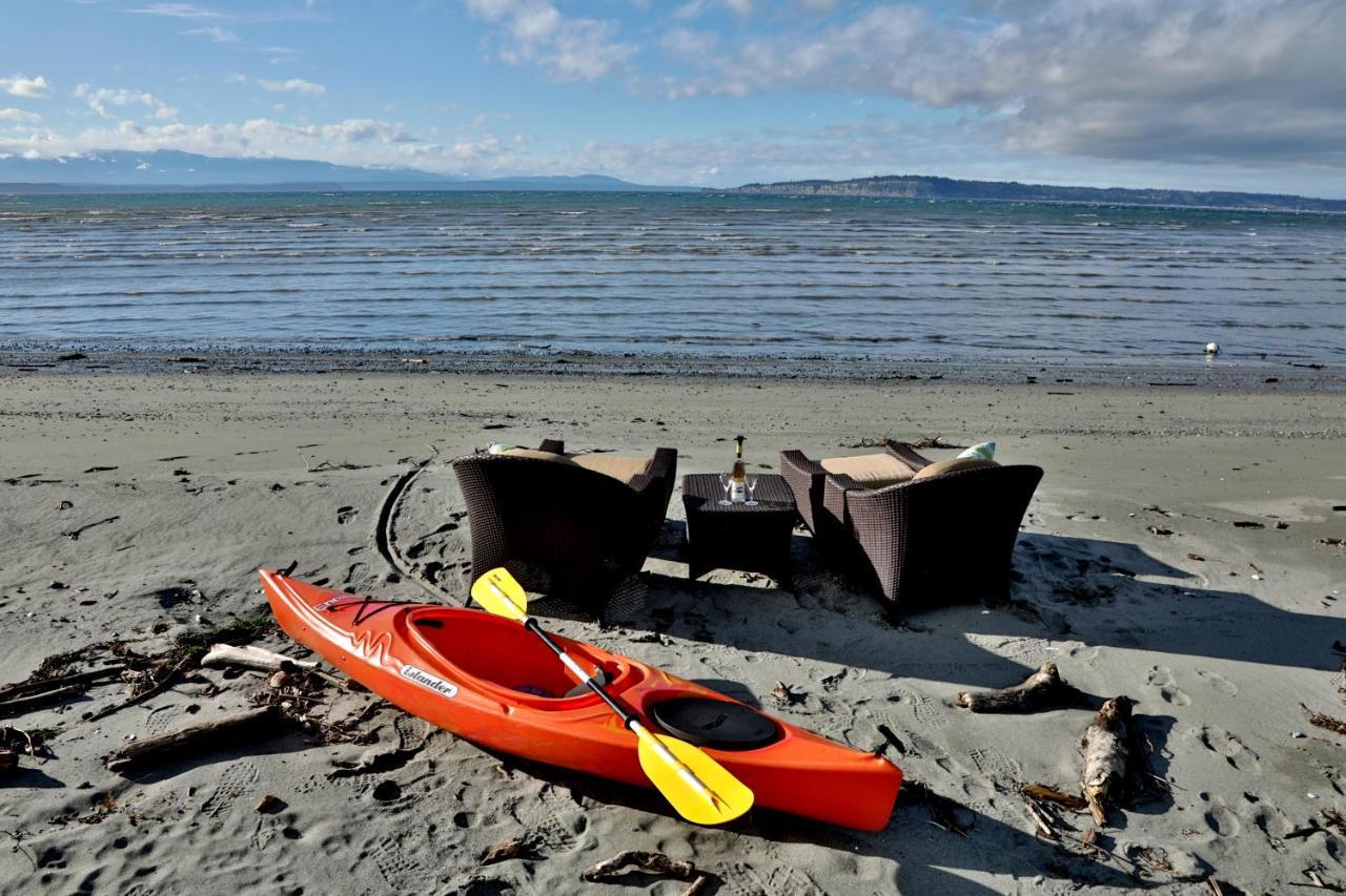 Maxwelton Beach Sunsets! Kayaks & Paddleboards! 1 Min Walk To The Water! Clinton Exteriör bild