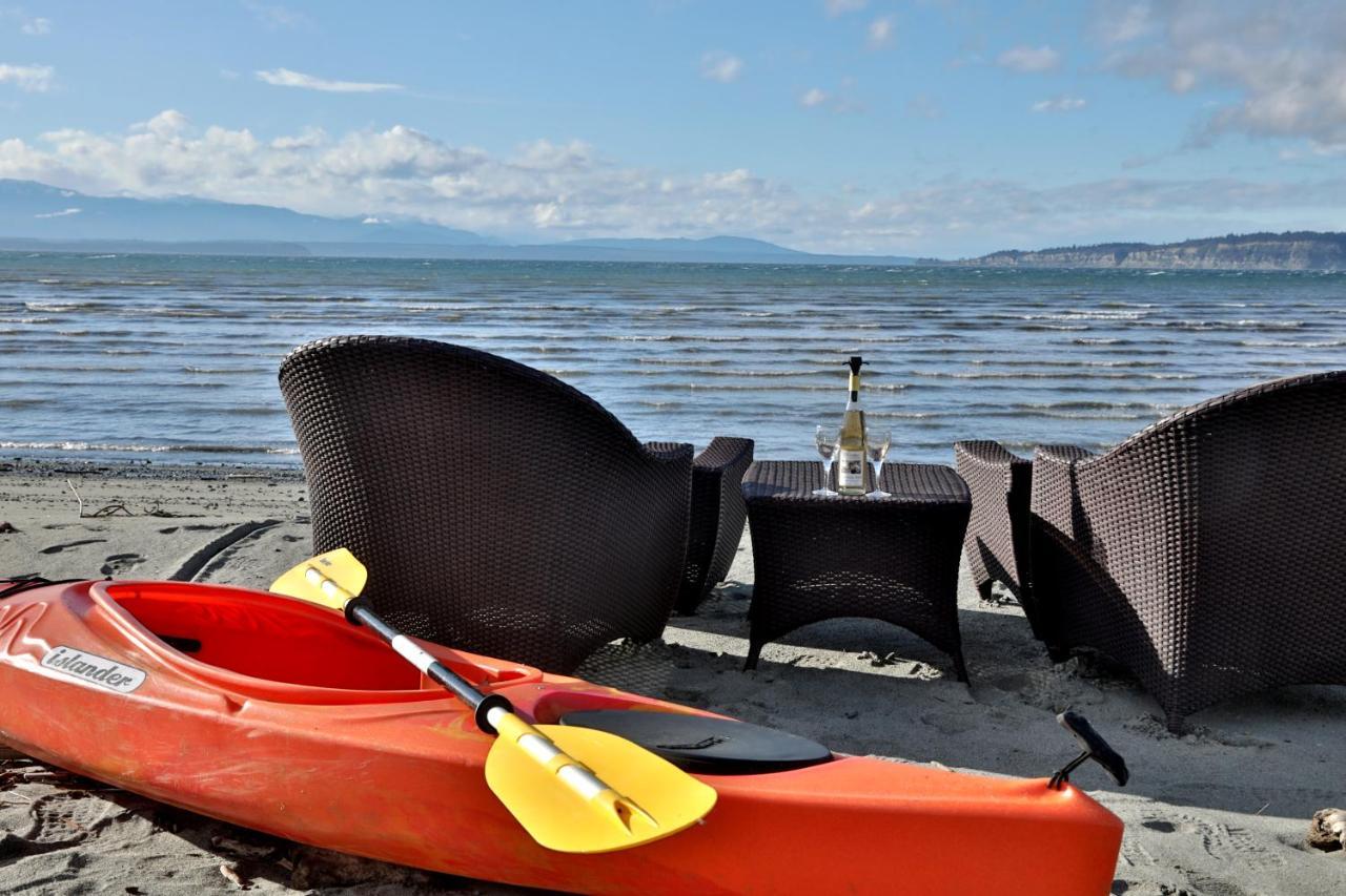 Maxwelton Beach Sunsets! Kayaks & Paddleboards! 1 Min Walk To The Water! Clinton Exteriör bild
